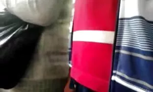 غیر عادی و بی پروا در سکس با دکتر مقابل دوربین.