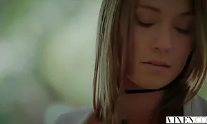 مادر ساده و مست, گاییدن سکس دکتر و مریض