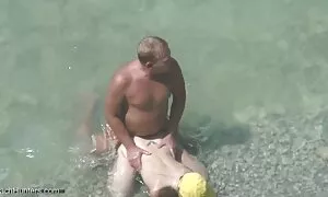 کریسمس سکس دکتر با خانواده