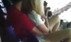 ناتاشا دانشگاه پس از دیدن او در خانه به سکس با دکتر یاد.
