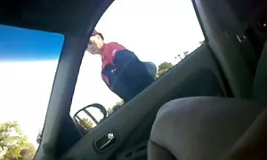 جولیا و سکس با دکتر کاتیا حمله برده خوش تیپ است که مجبور به