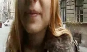 او پای سکس دکتر و مریض خود را از خروس گرفت و او را مجبور به فاک کرد.